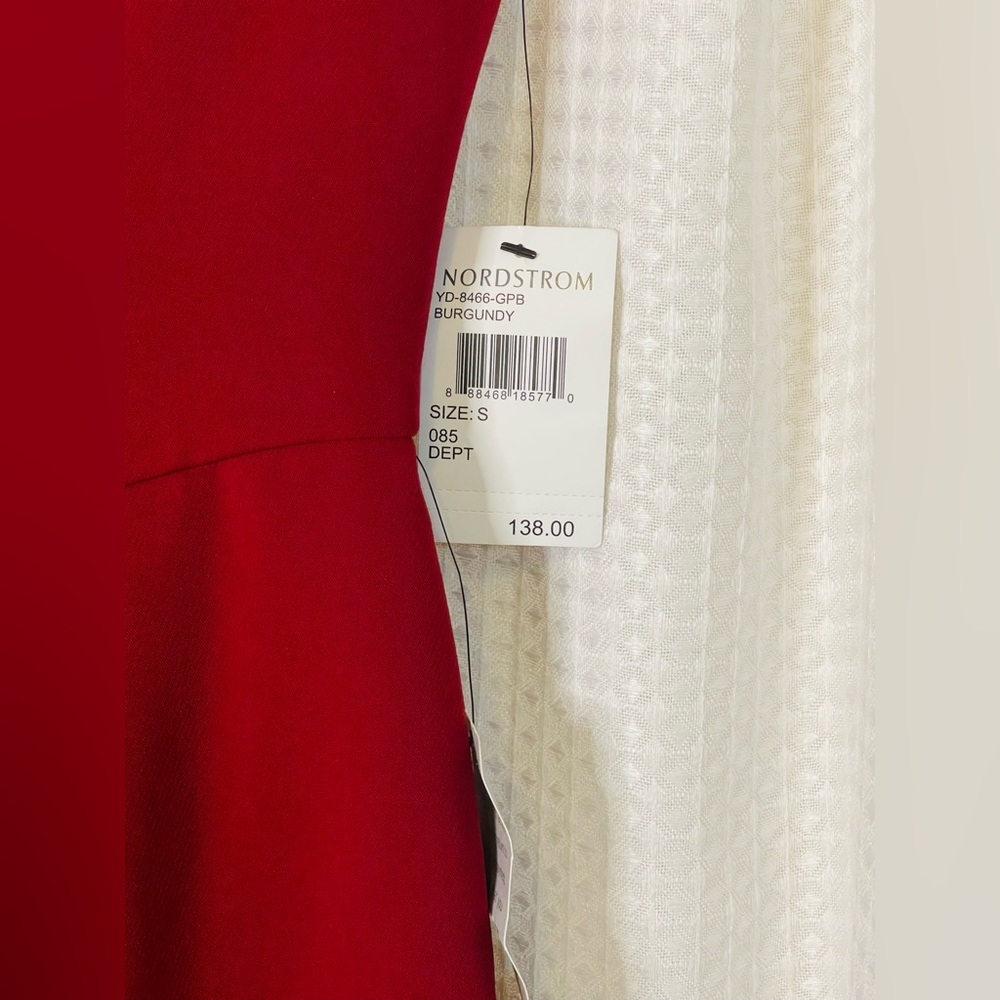 NWT | Harlyn Scallop Sheath Dress | Burgundy | Small (4) - Picture 4 of 6
